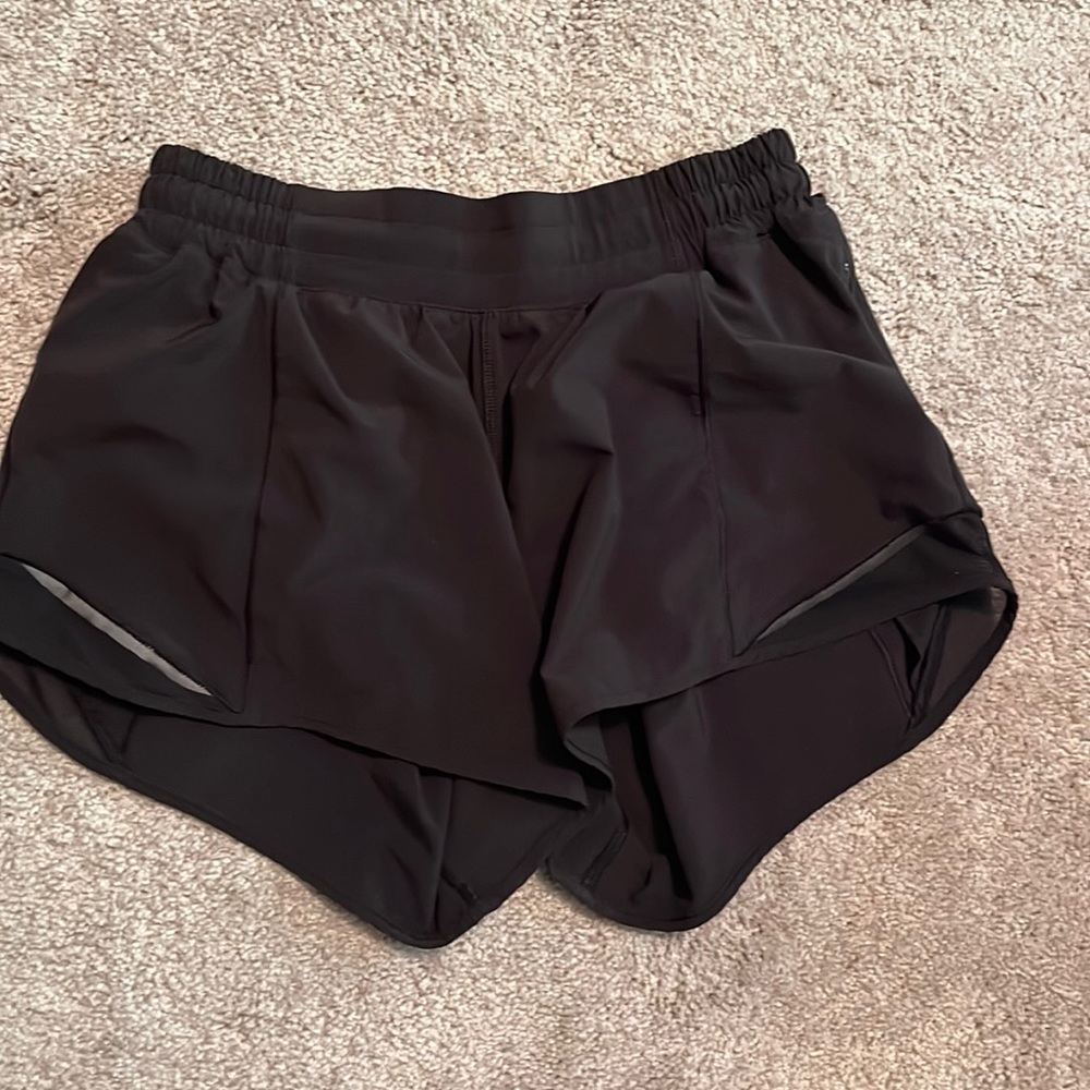 Lululemon size 6 shorts